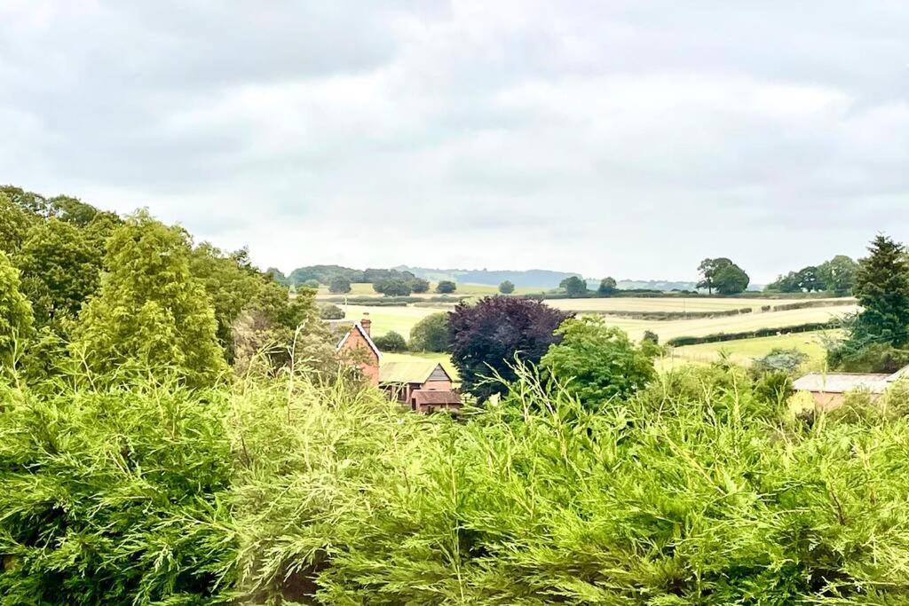 Adorable 2 Bedroom Countryside Guesthouse Broome  Bagian luar foto